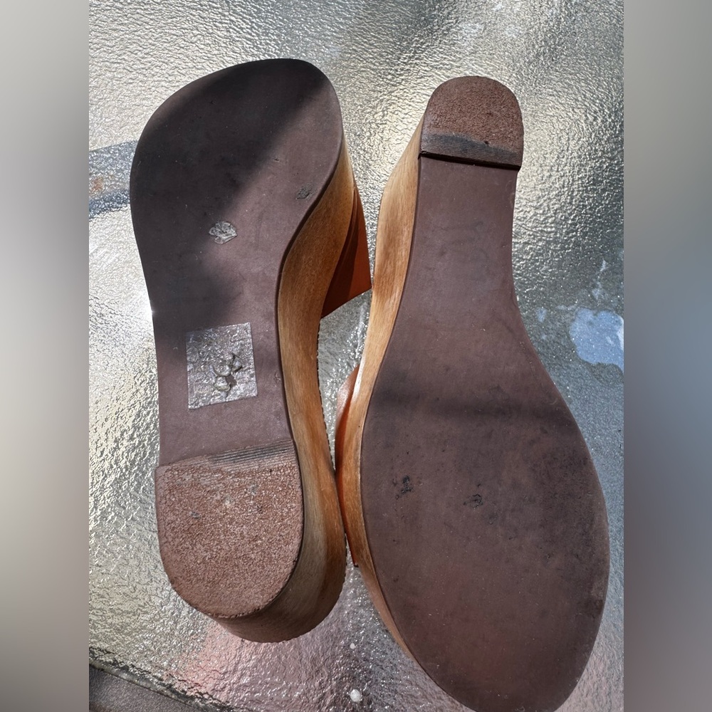 Tory Burch Leather Whipstich Trim Wooden Slides - Picture 9 of 9
